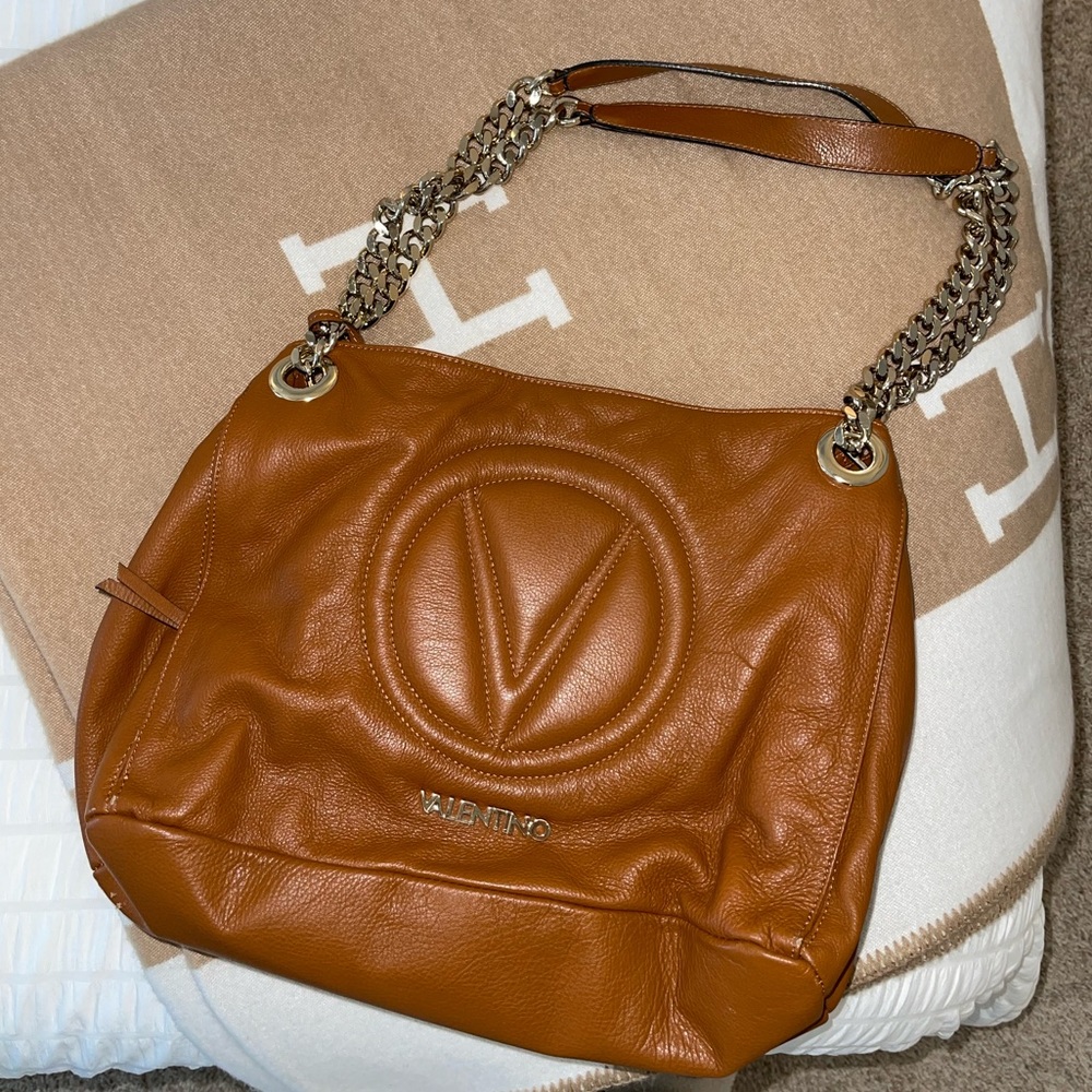 VALENTINO BAG- LIGHTLY WORN!